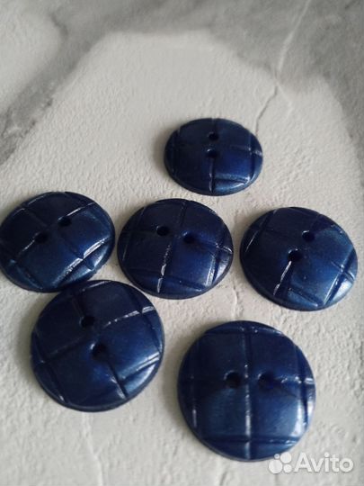 Пуговицы 23