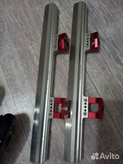 Коньки для шорт трека