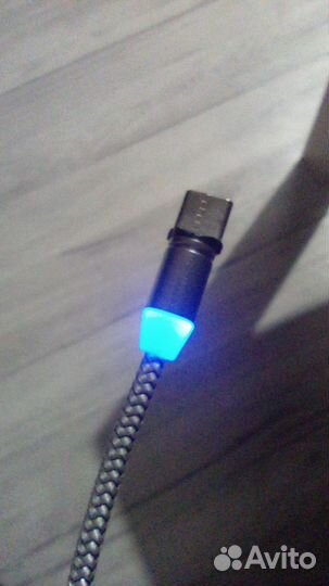 Провод Type с. Магнитный и светящийся. 1 метр