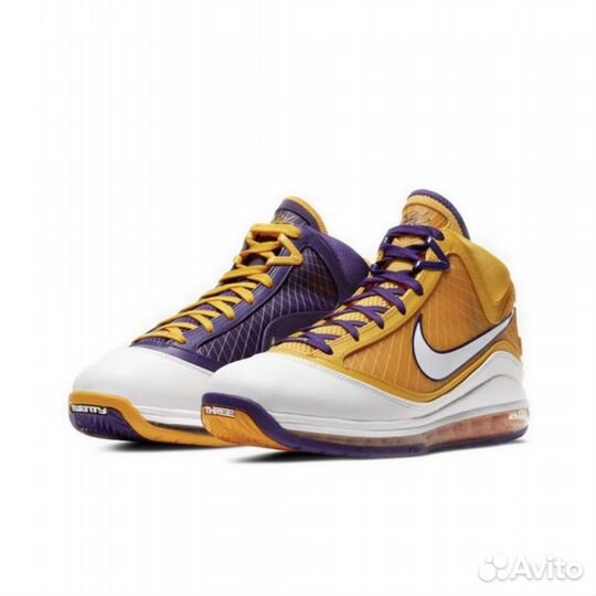 Nike Lebron 7 