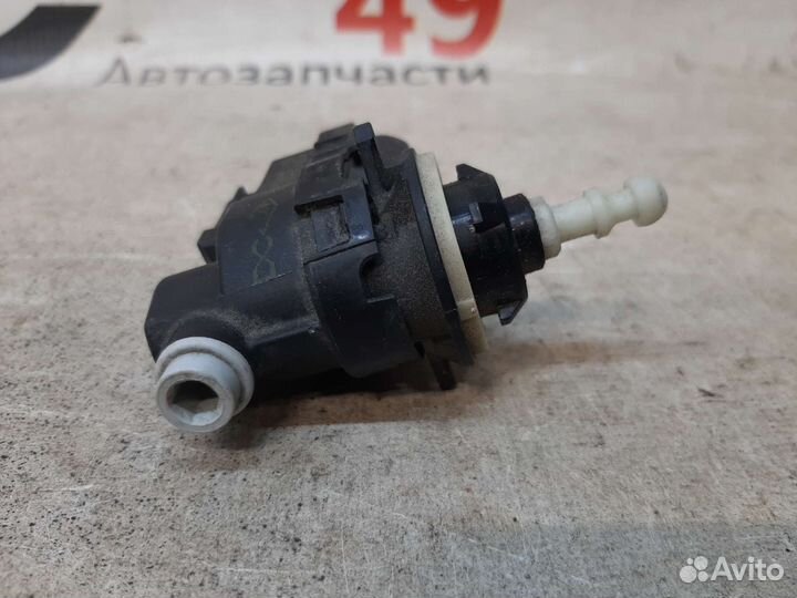 Renault Arkana корректор фары