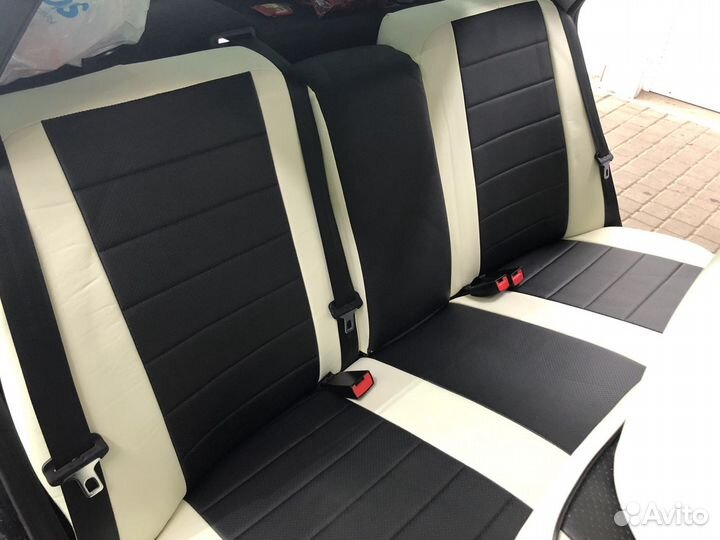 Авточехлы из экокожи с установкой на Лада Приора 2