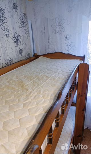 Двухъярусная кровать + матрасы