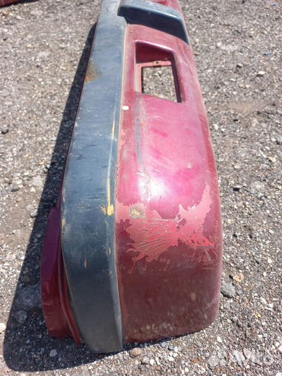 Chrysler LeBaron Бампер задний