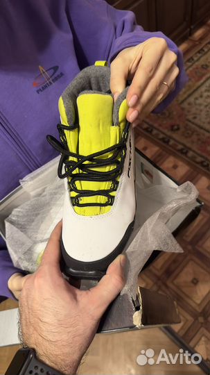 Лыжные ботинки fischer новые