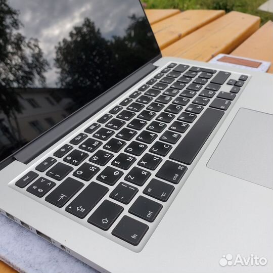 Apple MacBook Pro 13 2015 8/128gb