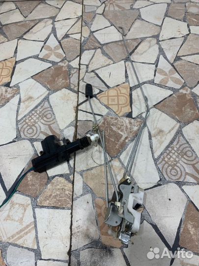 Замок боковой двери Daewoo Matiz хэтчбэк 0.8 2010