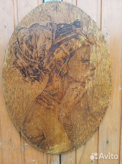 Панно из дерева