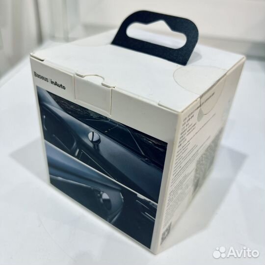 Автодержатель с Magsafe baseus новый