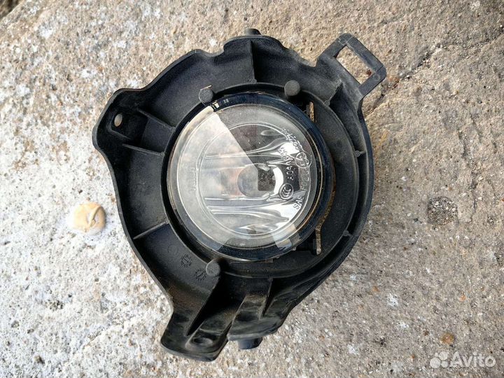 Противотуманная фара Ниссан