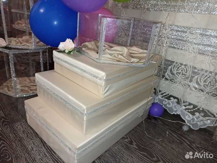 Коробки на нишан