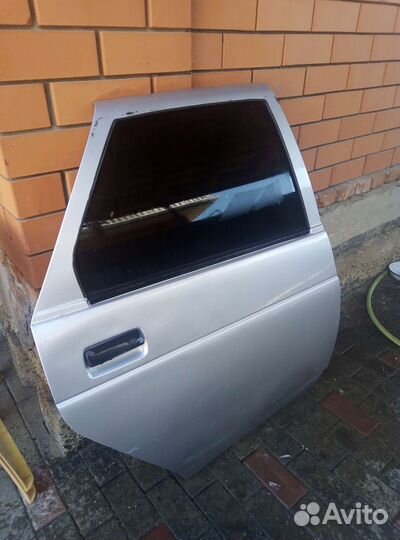 Дверь задняя ваз 2110