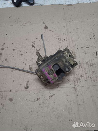 Замок двери передний правый Daewoo Nexia Деу