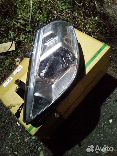 Фара передняя левая nissan tiida