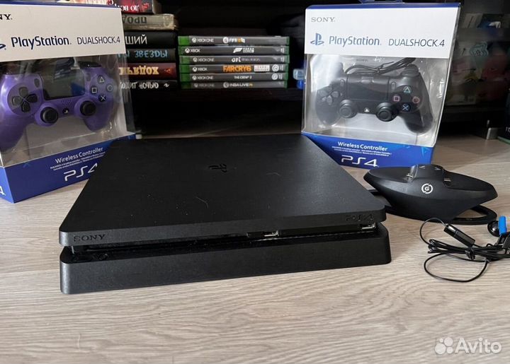 Ps4 slim 1tb + 2 новых геймпада + диск гта5