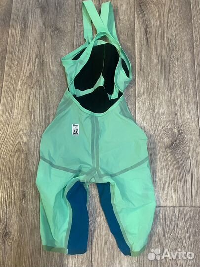 Speedo гидрокостюм