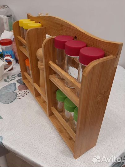 Полочка с баночками для специй