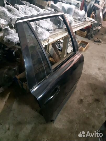 Volvo XC90 задняя правая дверь