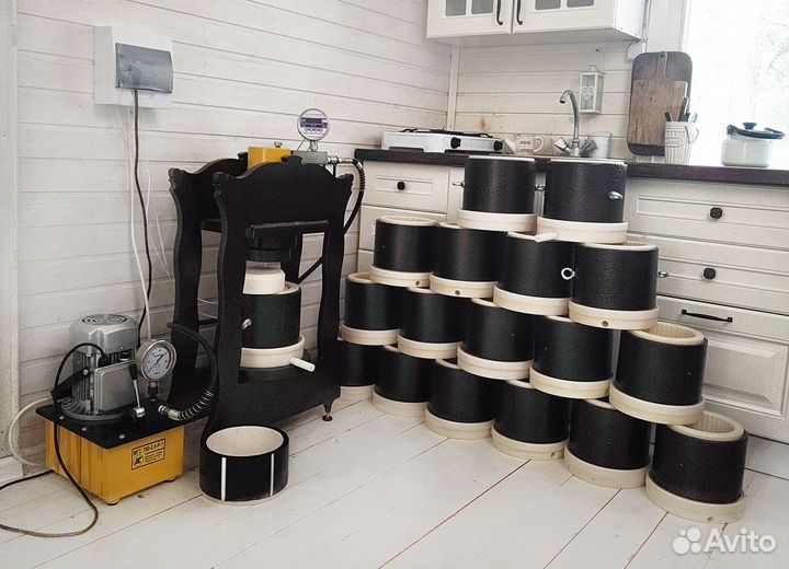 Маслопресс холодного отжима 50 т. выдвижная плита