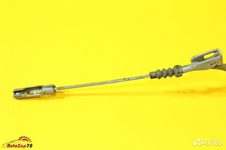 W204 C250 Трос стояночного тормоза