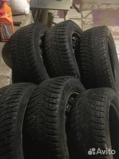 Michelin X-Ice 3 7.5/4.5 R15