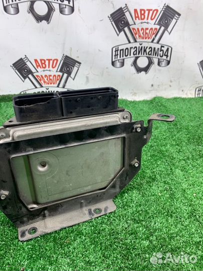 Блок управления двс Hyundai Santa Fe CM D4EA 2008