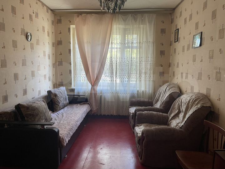 2-к. квартира, 42 м², 1/4 эт.