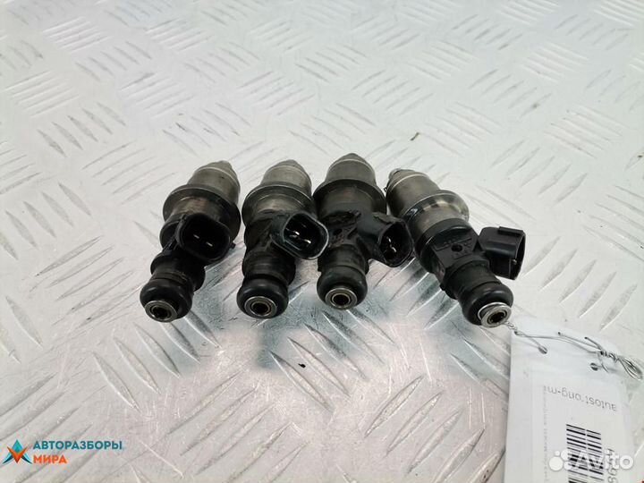 Форсунка Volvo S40 рест. 2000 E7T05071