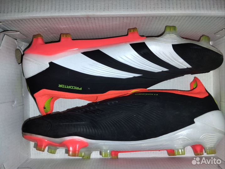 Футбольные бутсы adidas predator 30