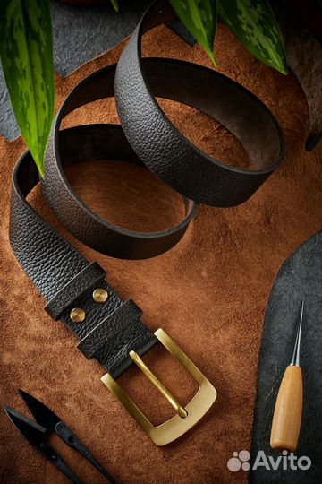 Мужской кожаный ремень ручной работы