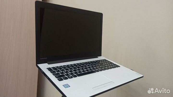 Красивый и быстрый Lenovo i3-6100U, 12 гб озу, 120