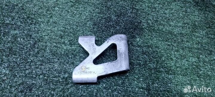 Кронштейн (сопут. товар) VW Jetta 2005-2011