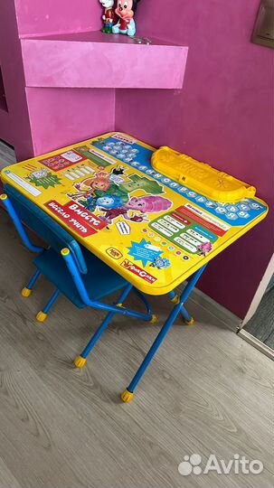 Детский стол и стул