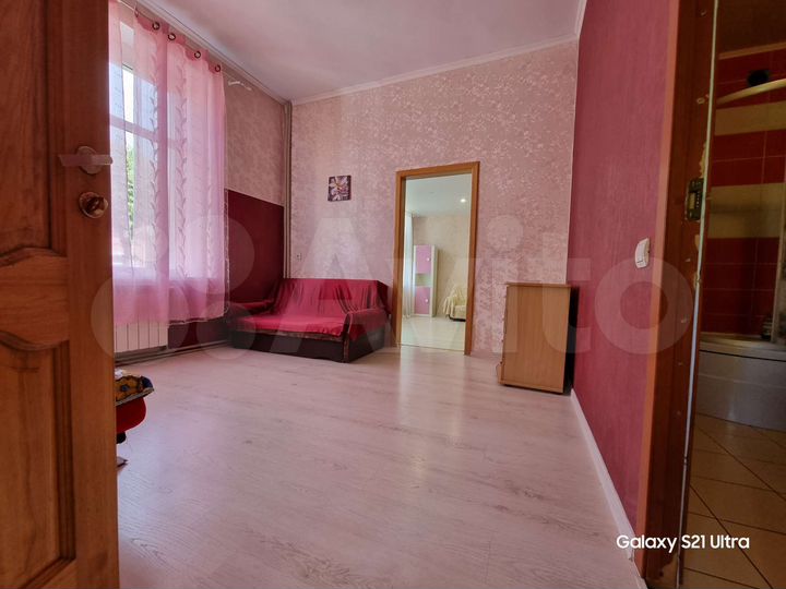 2-к. квартира, 55 м², 1/2 эт.