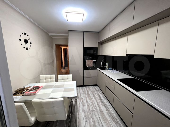 Комната 16 м² в 3-к., 10/15 эт.