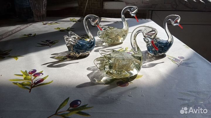 Статуэтки лебеди стекло СССР