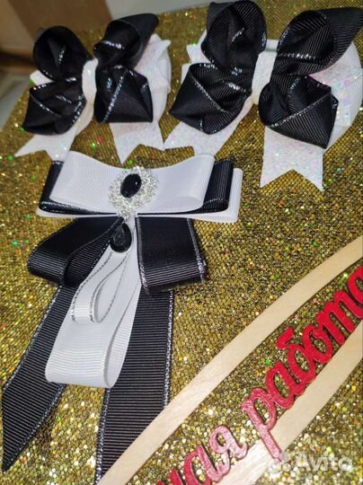 Брошь -галстук и бантики