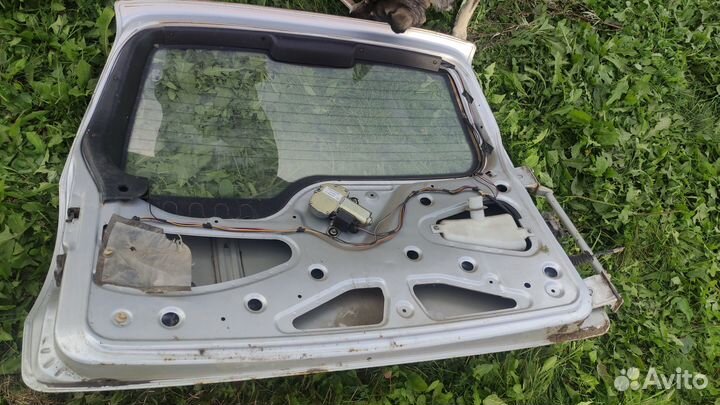 Дверь задняя шевролет нива