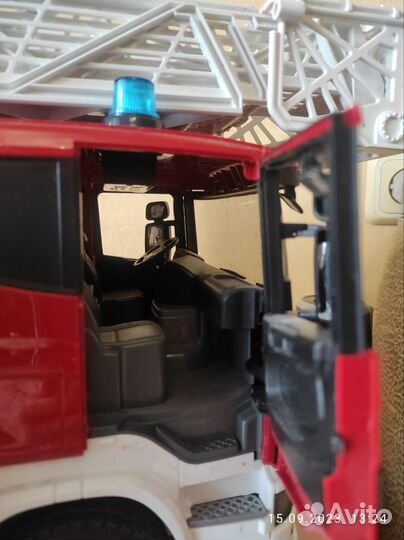 Пожарная машина bruder