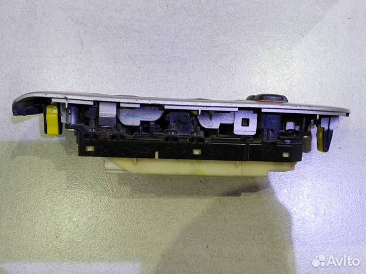 Блок управления стеклоподъемниками 8404048080