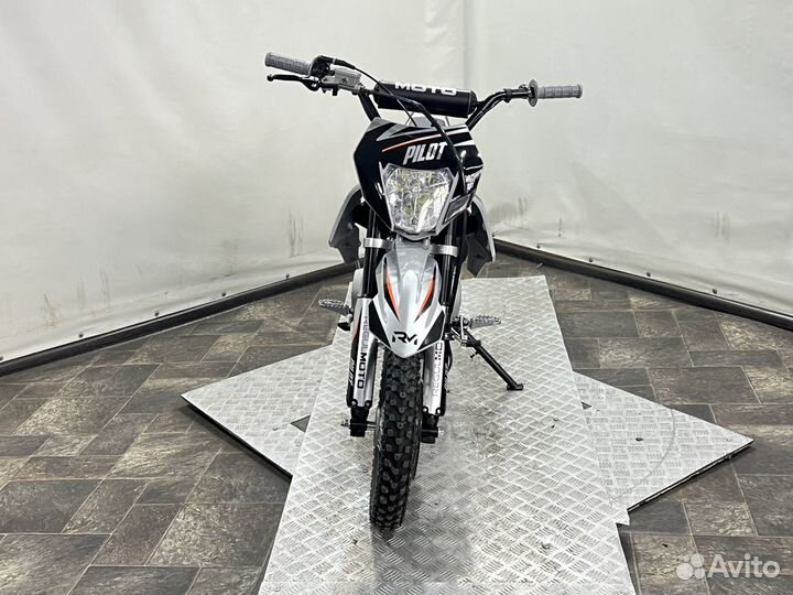 Питбайк Regulmoto Pilot R12/10 110cc