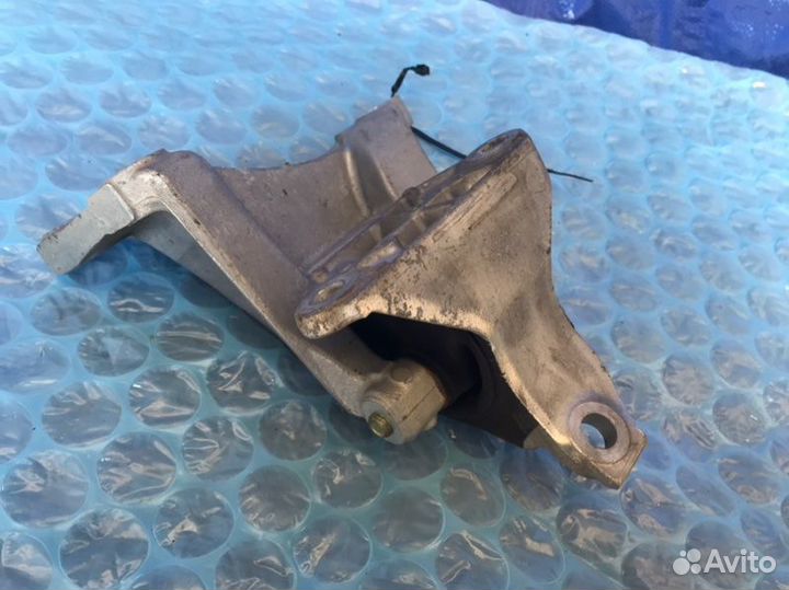 Подушка двигателя левая Honda Civic Si FG4 K24Z7