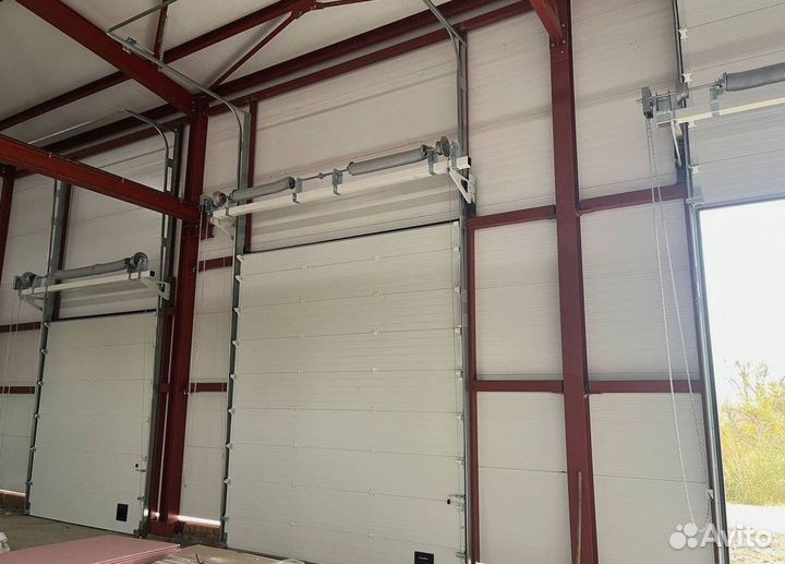 Гаражные секционные ворота с установкой