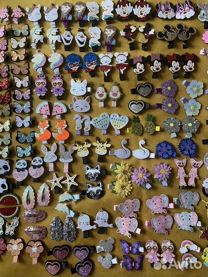 Заколки и резинки ручной работы в коробочке,5 пар