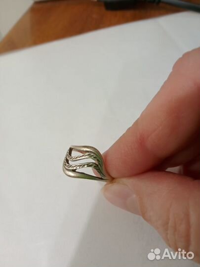 Серебряное кольцо