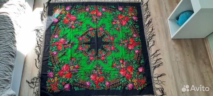 Платок шерстяной 1985 года