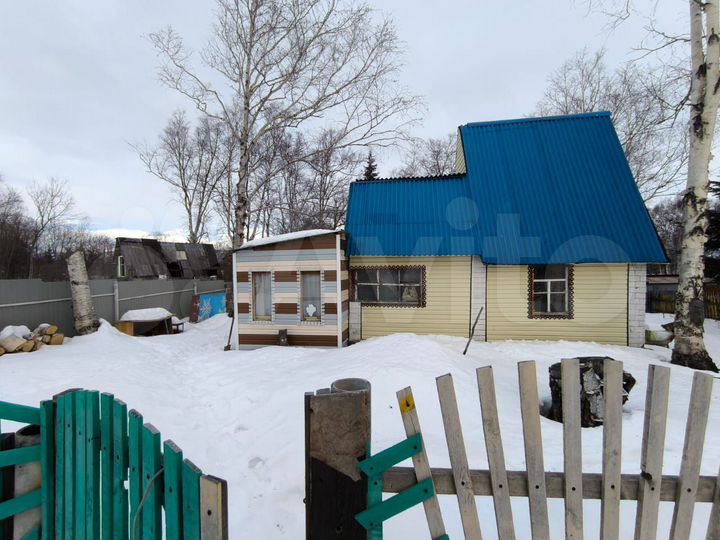 Дом 27,4 м² на участке 5,7 сот.