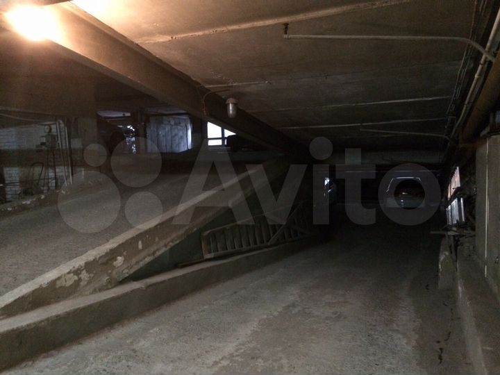 Машиноместо, 16 м²