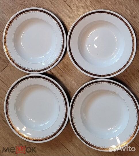 Сервиз столовый Кузнецова. тарелки блюда соусник 2