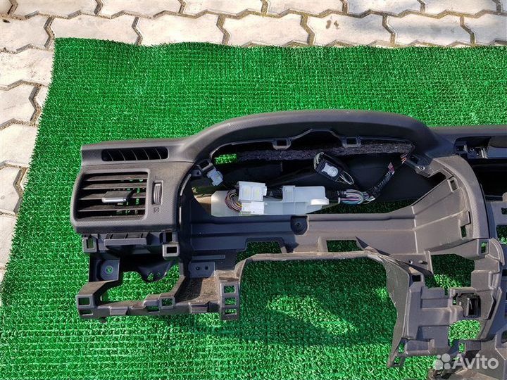 Торпедо Toyota 4Runner